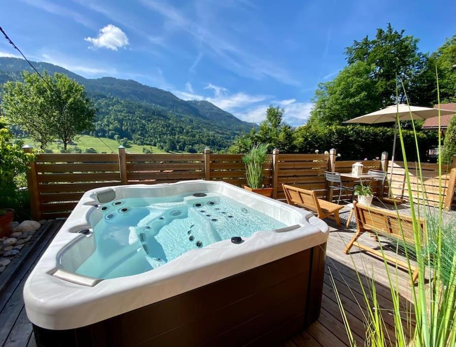 Androsace Appartement Dans Chalet Bois Avec Jacuzzi Privatif Terrasse Et Vue Montagne Les Villards-sur-Thônes Εξωτερικό φωτογραφία